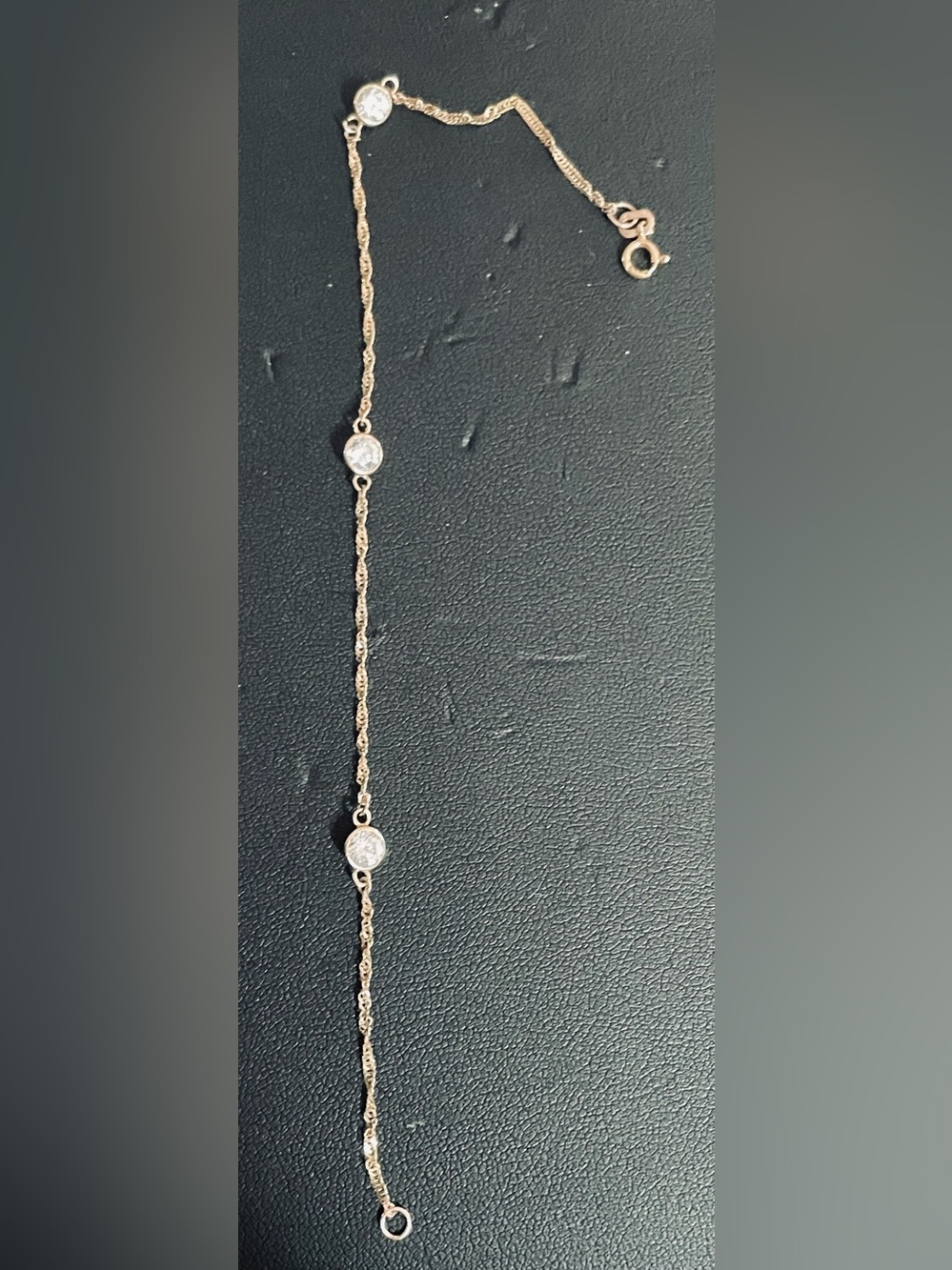 10KT Stamped YellowGOLD Bracelet with 3 CZ stones. Very Pretty. 1.08 grams. - Picture 3 of 14